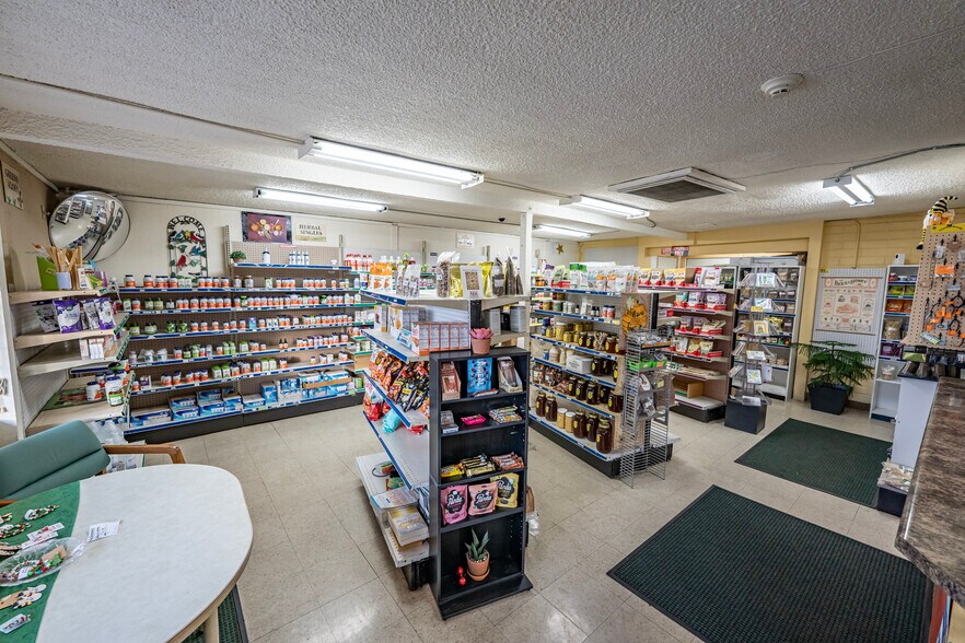 More Photos Of 2565 E Northern Ave, Kingman General Retail For Sale