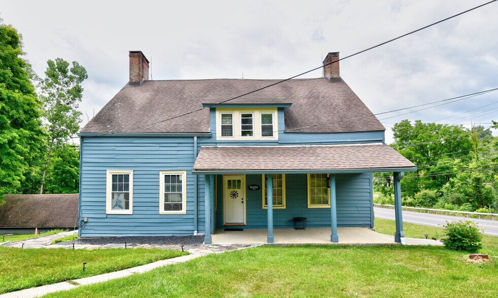 Primary Photo Of 967 Little Britain Rd, New Windsor Freestanding For Sale