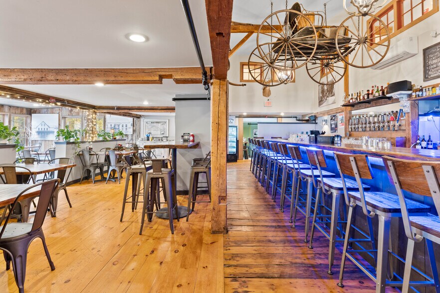 More Photos Of 9 Tranquility Ln, Eustis Hotel For Lease