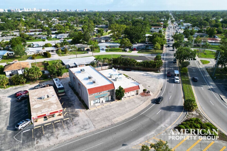 More Photos Of 3100 Southgate Cir, Sarasota Loft Creative Space For Sale