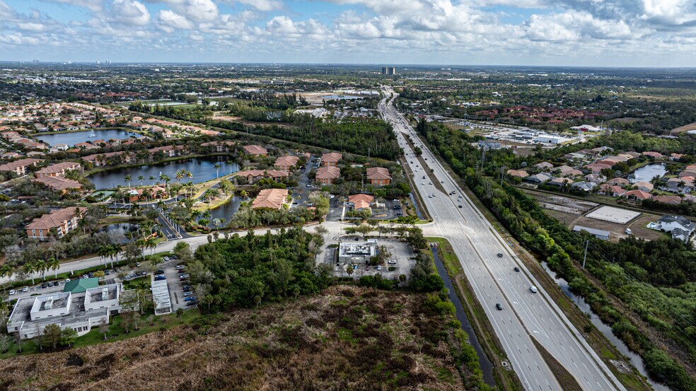 More Photos Of 9001 Park Royal Dr, Fort Myers Restaurant For Sale