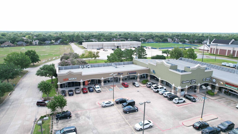 More Photos Of 1315 Grand Pky, Katy Unknown For Lease