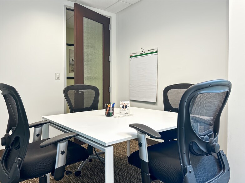 More Photos Of 1545 Crossways Blvd, Chesapeake Coworking Space