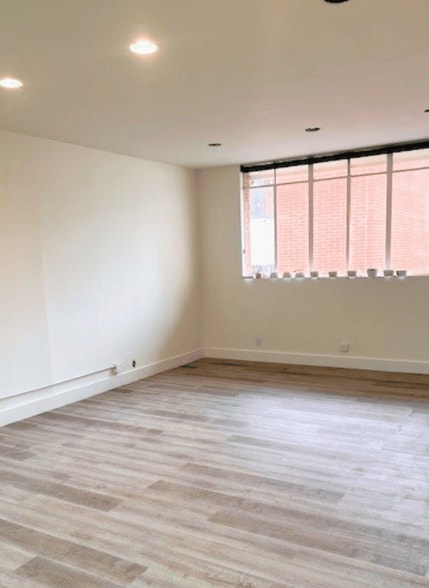 More Photos Of 11950-11958 San Vicente Blvd, Los Angeles Office For Lease