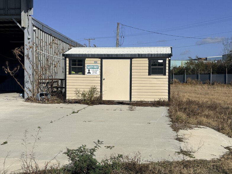 More Photos Of 4403 Business Ln, Plant City Land For Lease