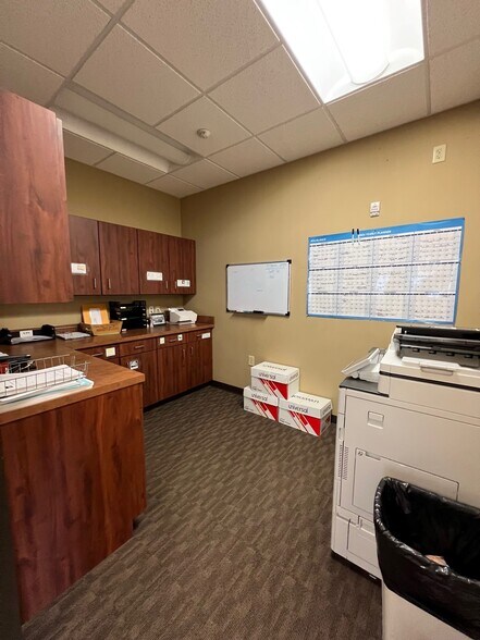 More Photos Of 3930 Western Ave, Knoxville Office For Sale