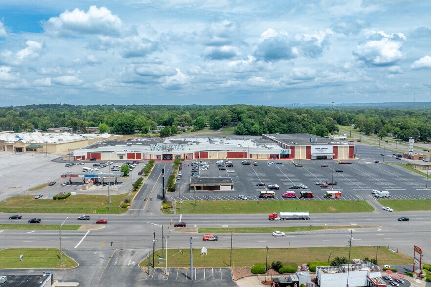 More Photos Of 7201 B Aaron Aronov Dr, Fairfield General Retail For Sale