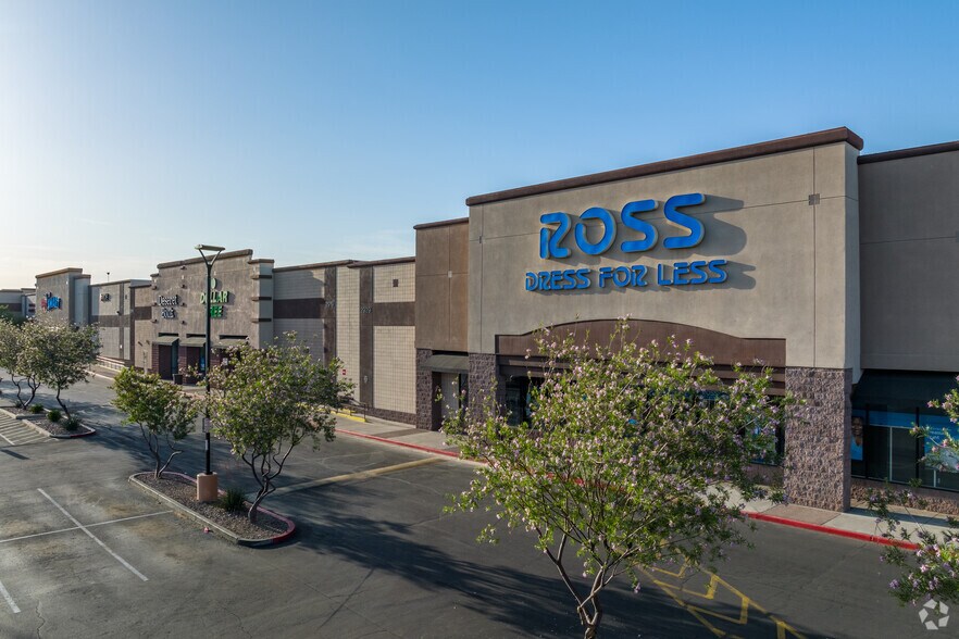 More Photos Of 2805-3053 W Agua Fria Fwy, Phoenix Unknown For Lease