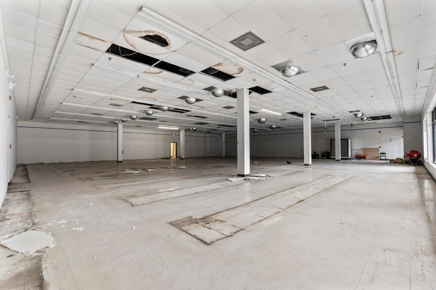 More Photos Of , Bristol General Retail For Sale