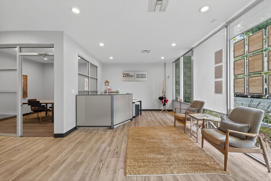 More Photos Of 1817-1819 K St, Sacramento Office For Lease