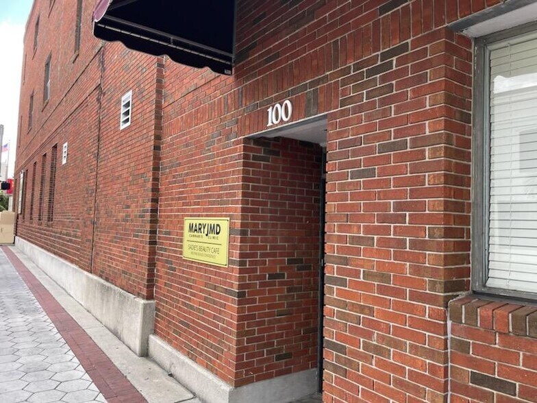 Primary Photo Of 100 W Main St, Lakeland Office For Lease