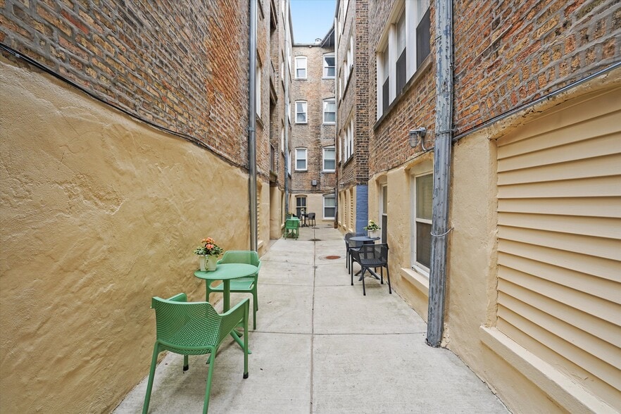 More Photos Of 4952-4956 N Ridgeway Ave, Chicago Apartments For Sale