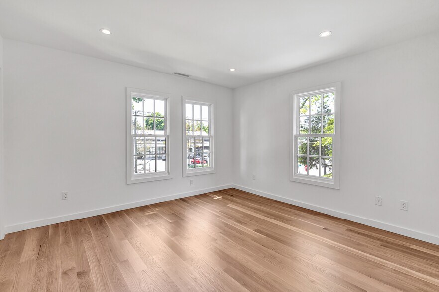 More Photos Of 965 Post Rd E, Westport Office Residential For Lease