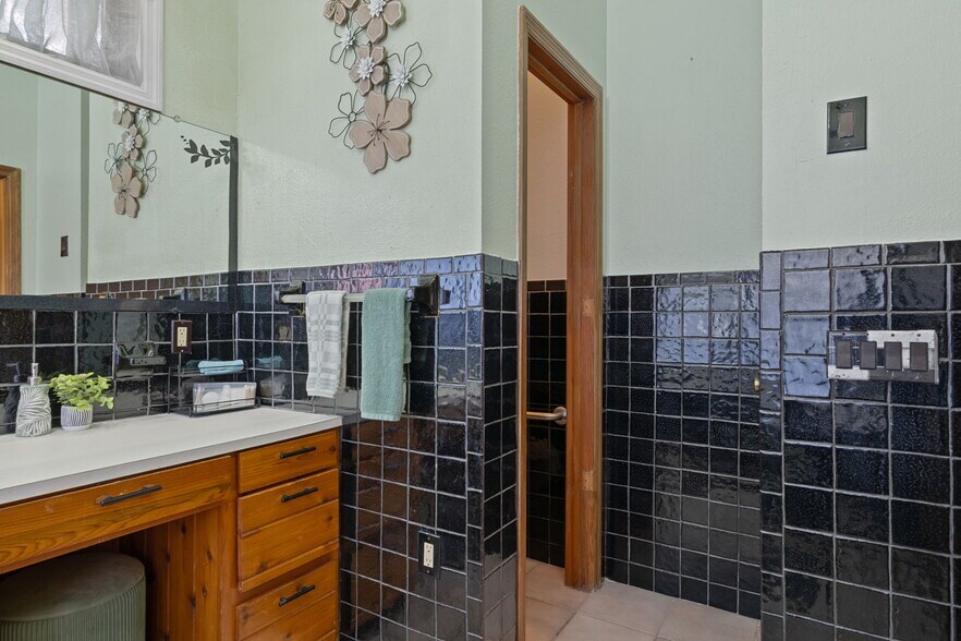 More Photos Of 8301 Congress St, Port Richey Flex For Sale
