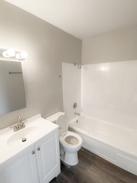 More Photos Of 730 Mather St, Brighton Apartments For Sale