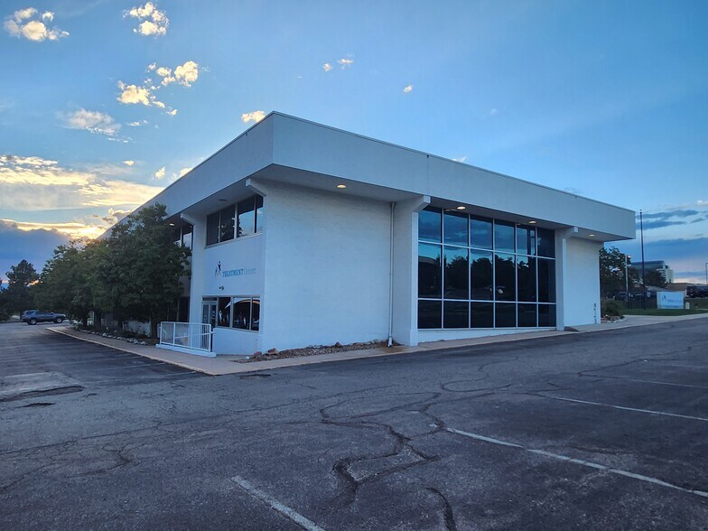 More Photos Of 6911 S Yosemite St, Centennial Office For Sale