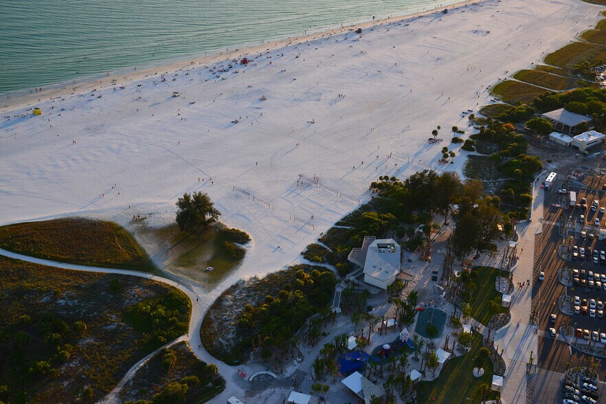 More Photos Of 5610 AVENIDA DEL MARE, Sarasota Specialty For Sale