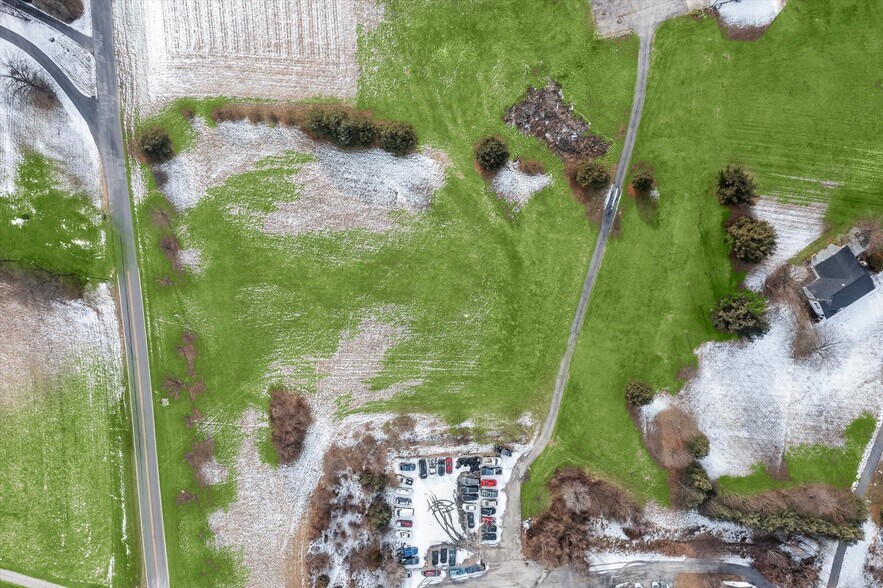 More Photos Of 4028 Hanover Pike, Manchester Auto Repair For Sale