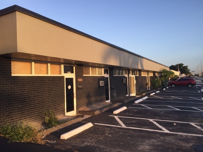 Primary Photo Of 4310-4326 NE 5th Ave, Oakland Park Warehouse For Lease