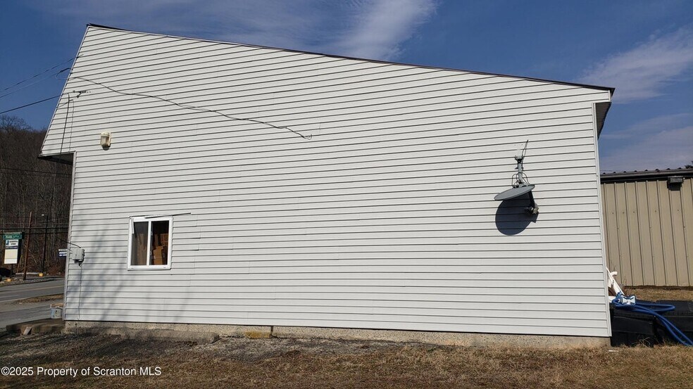 More Photos Of 2250 Scranton Carbondale Hwy, Scranton General Retail For Sale