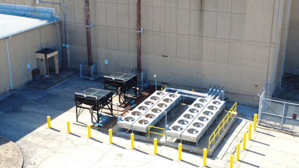 More Photos Of 2869 N 3501st Rd, Seneca Manufacturing For Sale