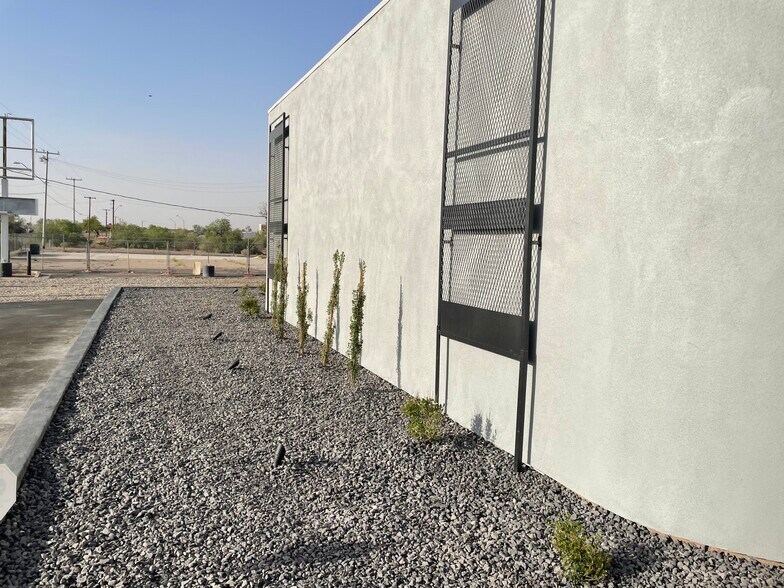 More Photos Of 2150 N Pinal Ave, Casa Grande Freestanding For Sale