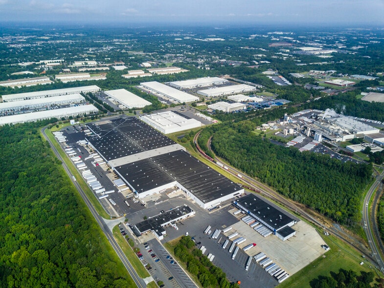 More Photos Of 11922 General Dr, Charlotte Warehouse For Lease