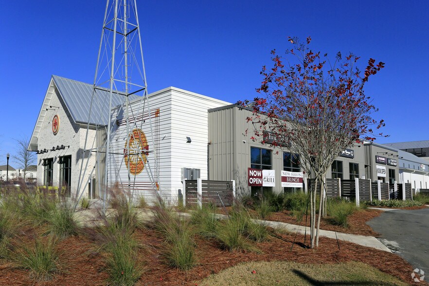 More Photos Of 2007 2nd Ave, Summerville Freestanding For Lease