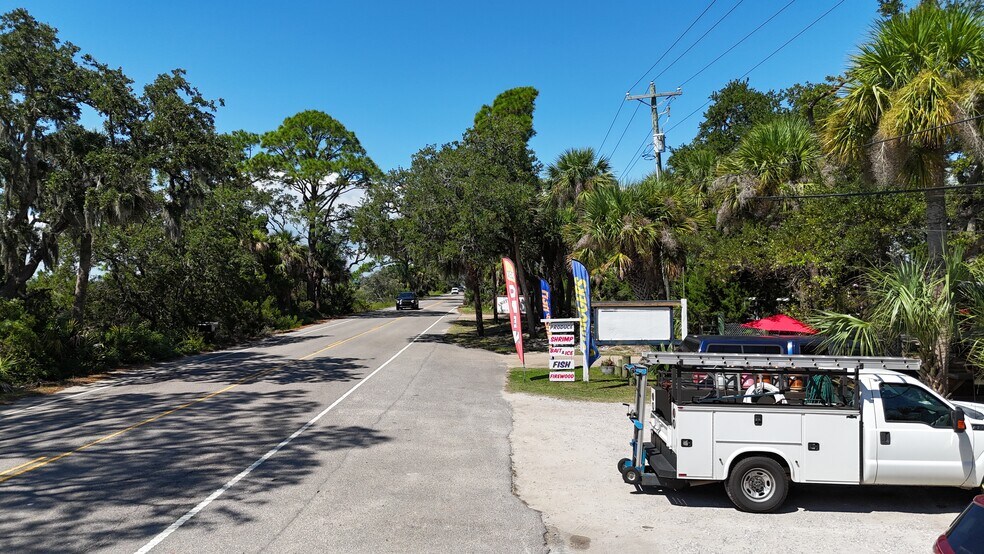 More Photos Of 2111 Sea Island Pky, Saint Helena Island General Retail For Sale