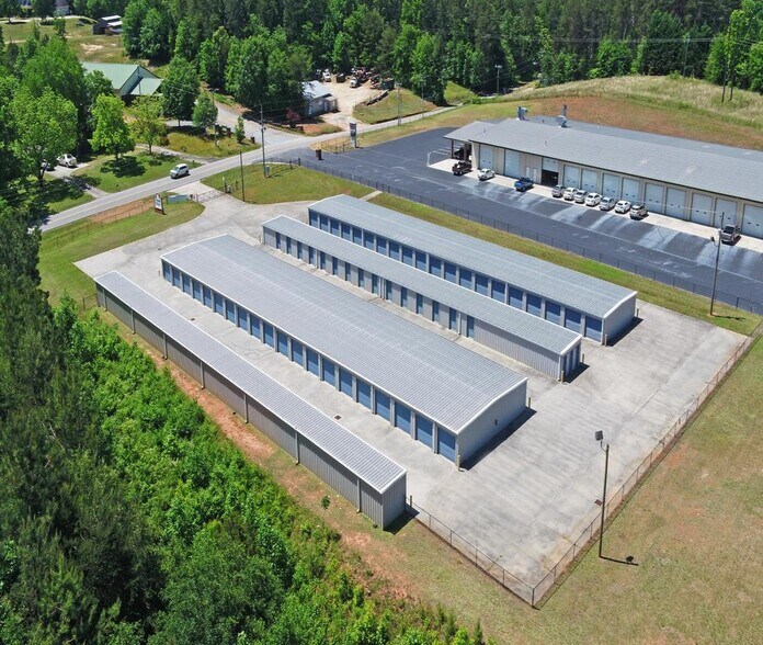 Primary Photo Of 62 Ramsey rd, Toccoa Self Storage For Sale