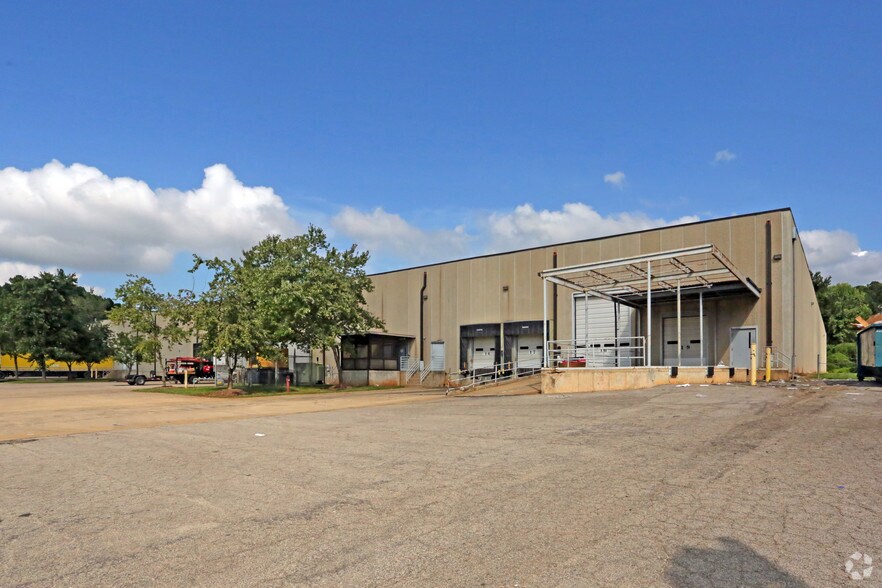 More Photos Of 2525 Whilden Dr, Durham Distribution For Lease