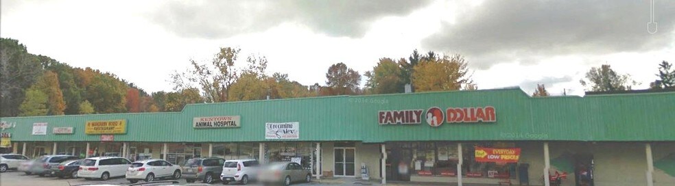 Primary Photo Of 10389-10409 W Pleasant Valley Rd, Cleveland Freestanding For Lease