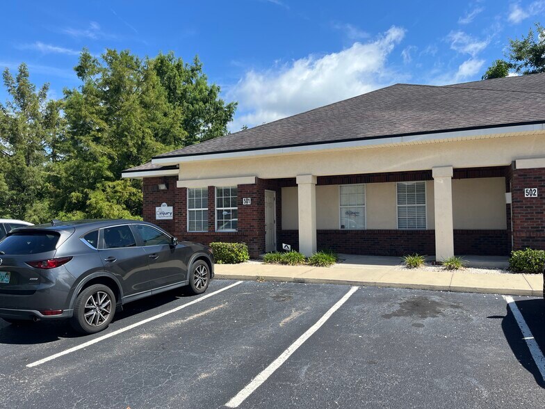 Primary Photo Of 13453 N Main St, Jacksonville Medical For Lease