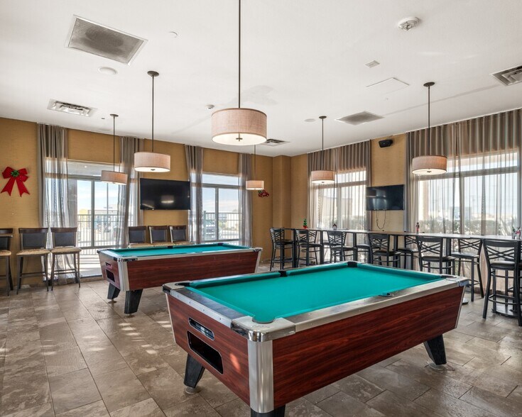 More Photos Of 1103 Hobbs Hwy, Seminole Hotel For Sale