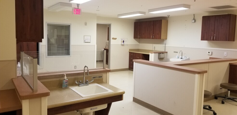 More Photos Of 12110 Holmes Rd, Kansas City Assisted Living For Sale
