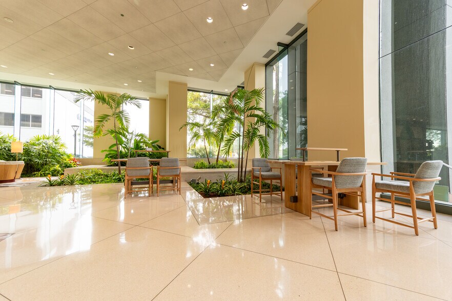 More Photos Of 1511 N Westshore Blvd, Tampa Office For Lease