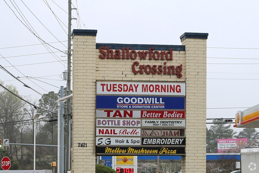 More Photos Of 2421-2423 Shallowford Rd, Marietta Unknown For Lease