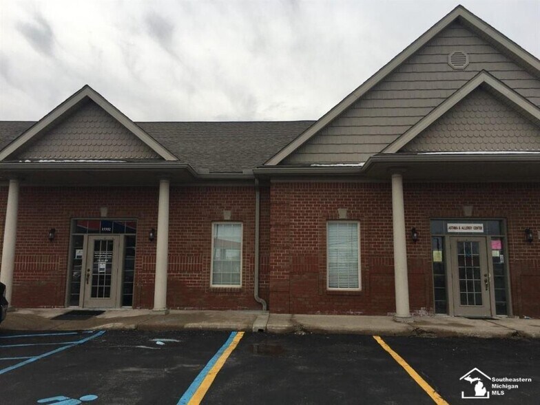 Primary Photo Of 15502 S Telegraph Rd, Monroe Medical For Lease