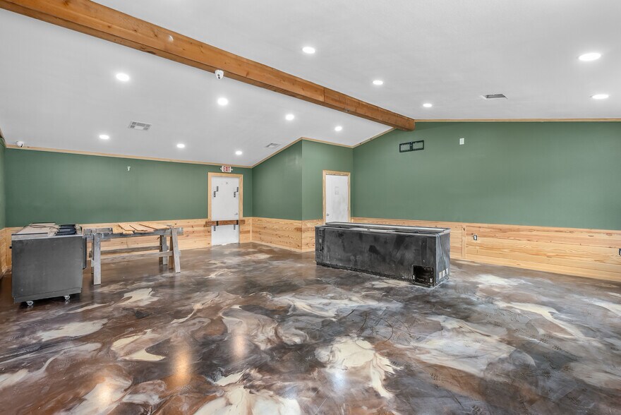 More Photos Of 14613 Hwy 2, Shongaloo Truck Stop For Sale