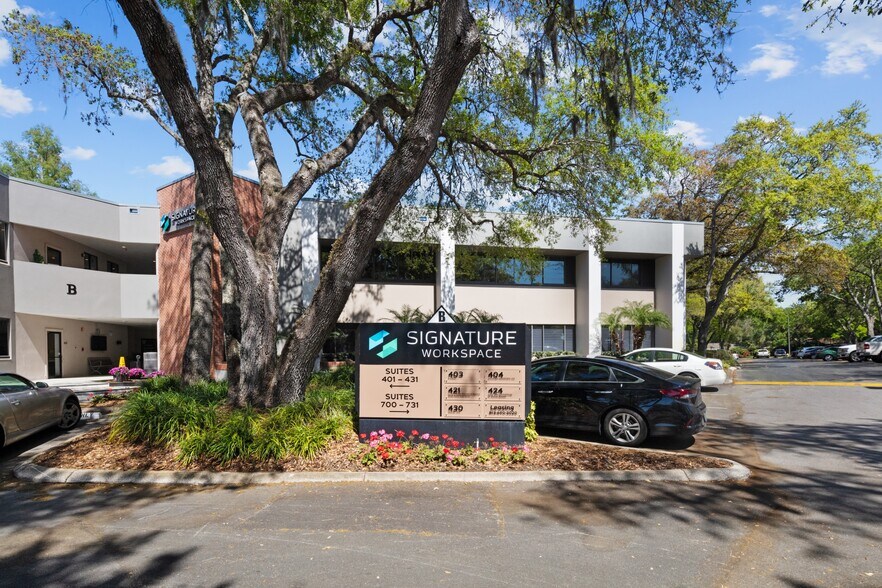 More Photos Of 2454 N McMullen Booth Rd, Clearwater Loft Creative Space For Lease