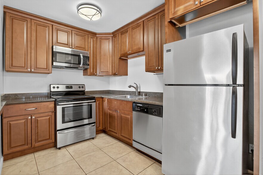 More Photos Of 273 Macarthur Blvd, Oakland Apartments For Sale