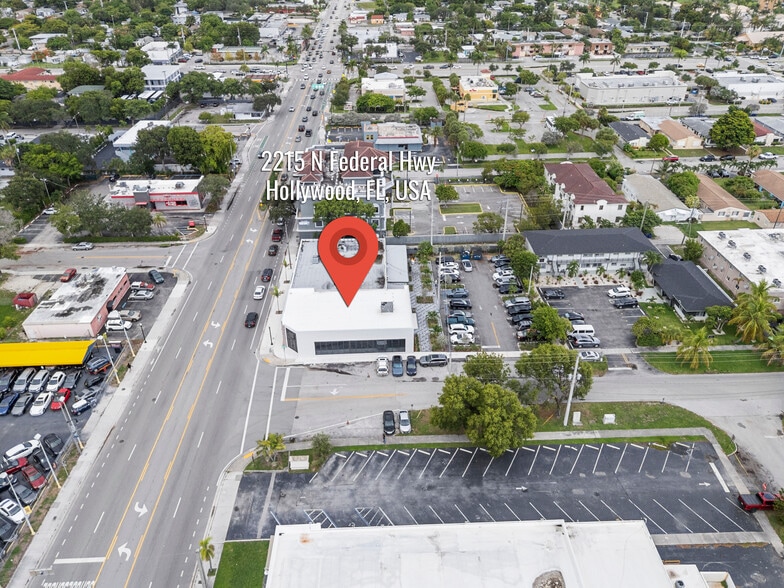 More Photos Of 2215 N Federal Hwy, Hollywood Restaurant For Lease
