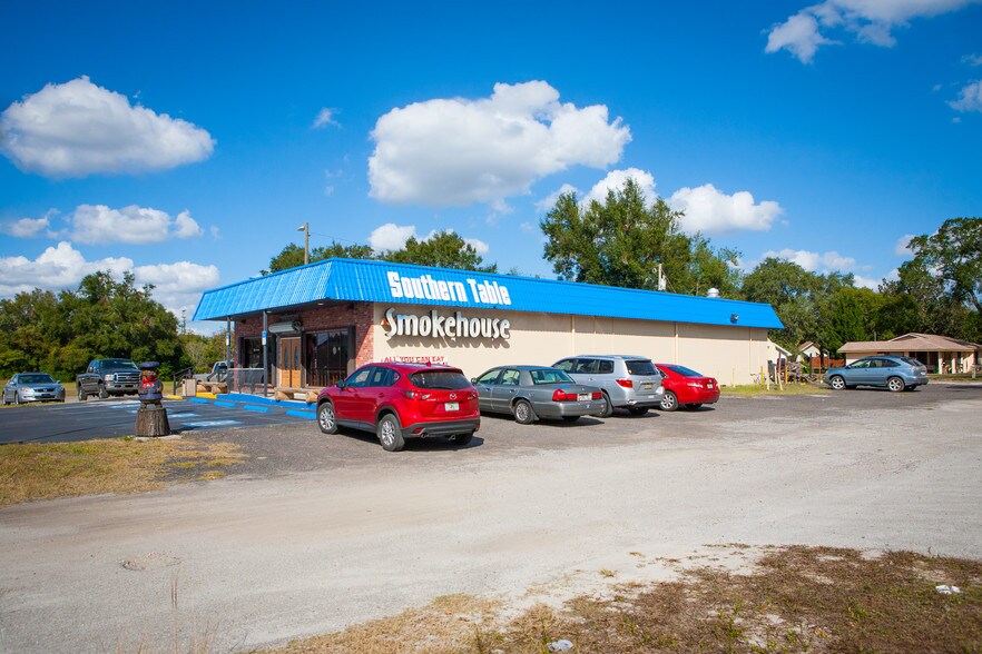 More Photos Of 5740 7th St, Zephyrhills Restaurant For Lease