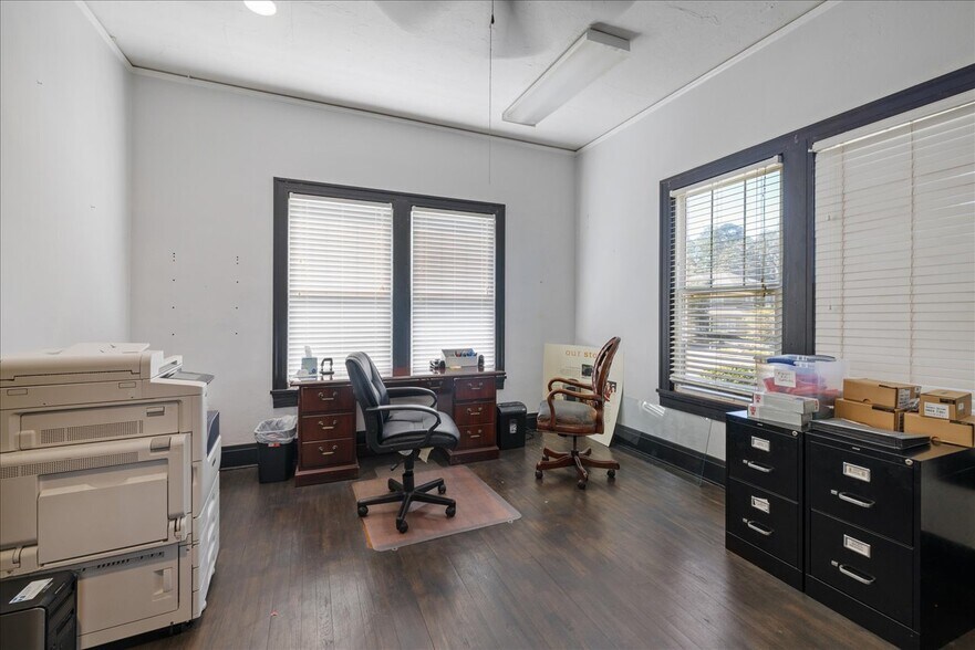 More Photos Of 919 N Monroe St, Tallahassee Freestanding For Lease