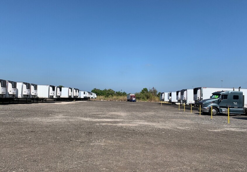 More Photos Of 6415 S US Highway 41, Ruskin Land For Lease