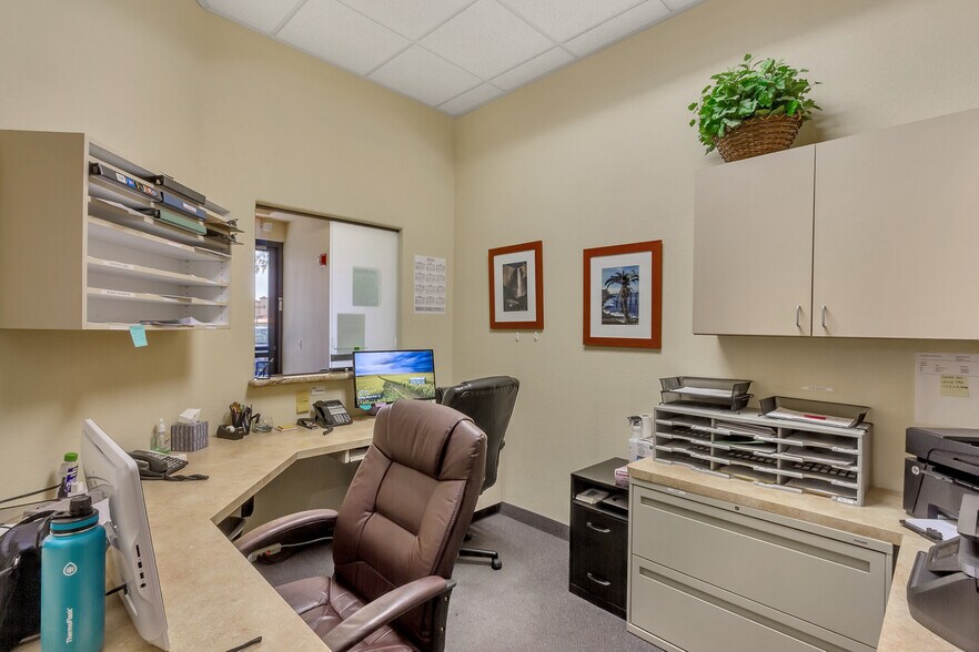 More Photos Of 1820 E Warm Springs Rd, Las Vegas Medical For Sale