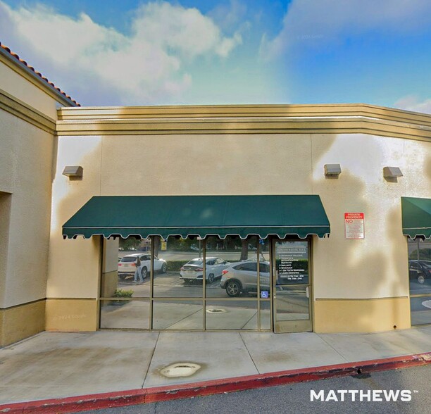 More Photos Of 320 Bristol St, Costa Mesa Storefront Retail Office For Lease