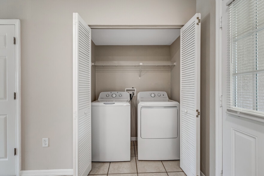 More Photos Of 6240 Rattlesnake Hammock Rd, Naples Apartments For Sale