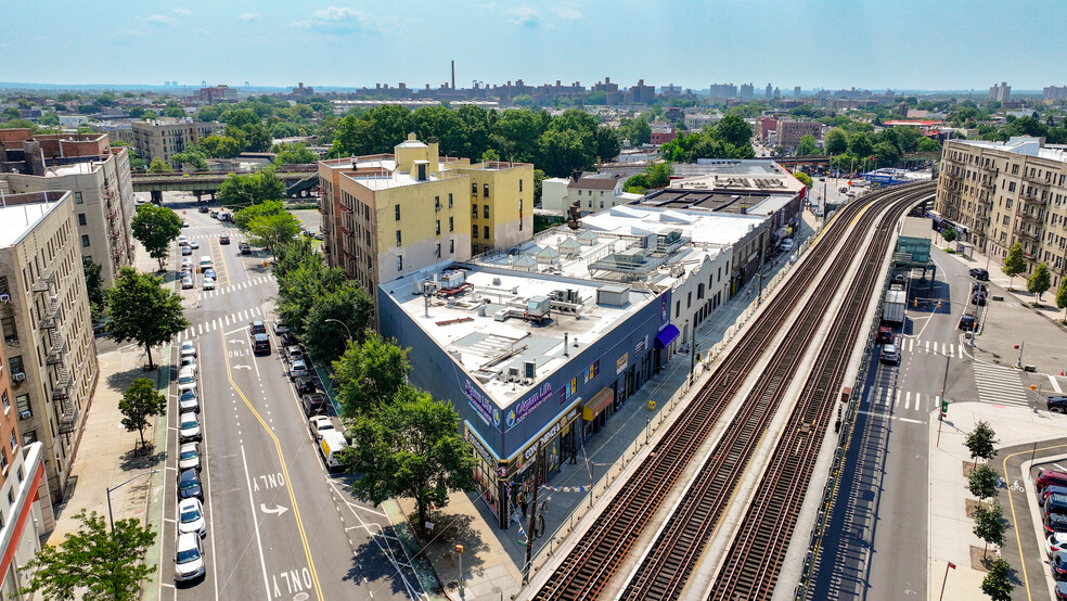 Primary Photo Of 2028 White Plains Rd, Bronx Storefront For Sale