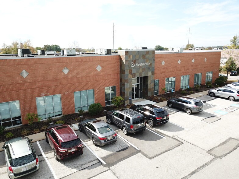 More Photos Of 31500 Bainbridge Rd, Solon Office For Sale
